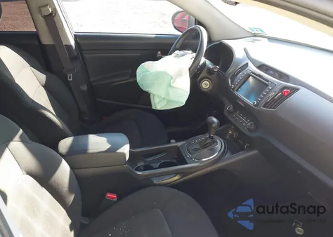 2011 Kia Sportage Lx z USA, uszkodzony, nr VIN KNDPB3A26B7031922